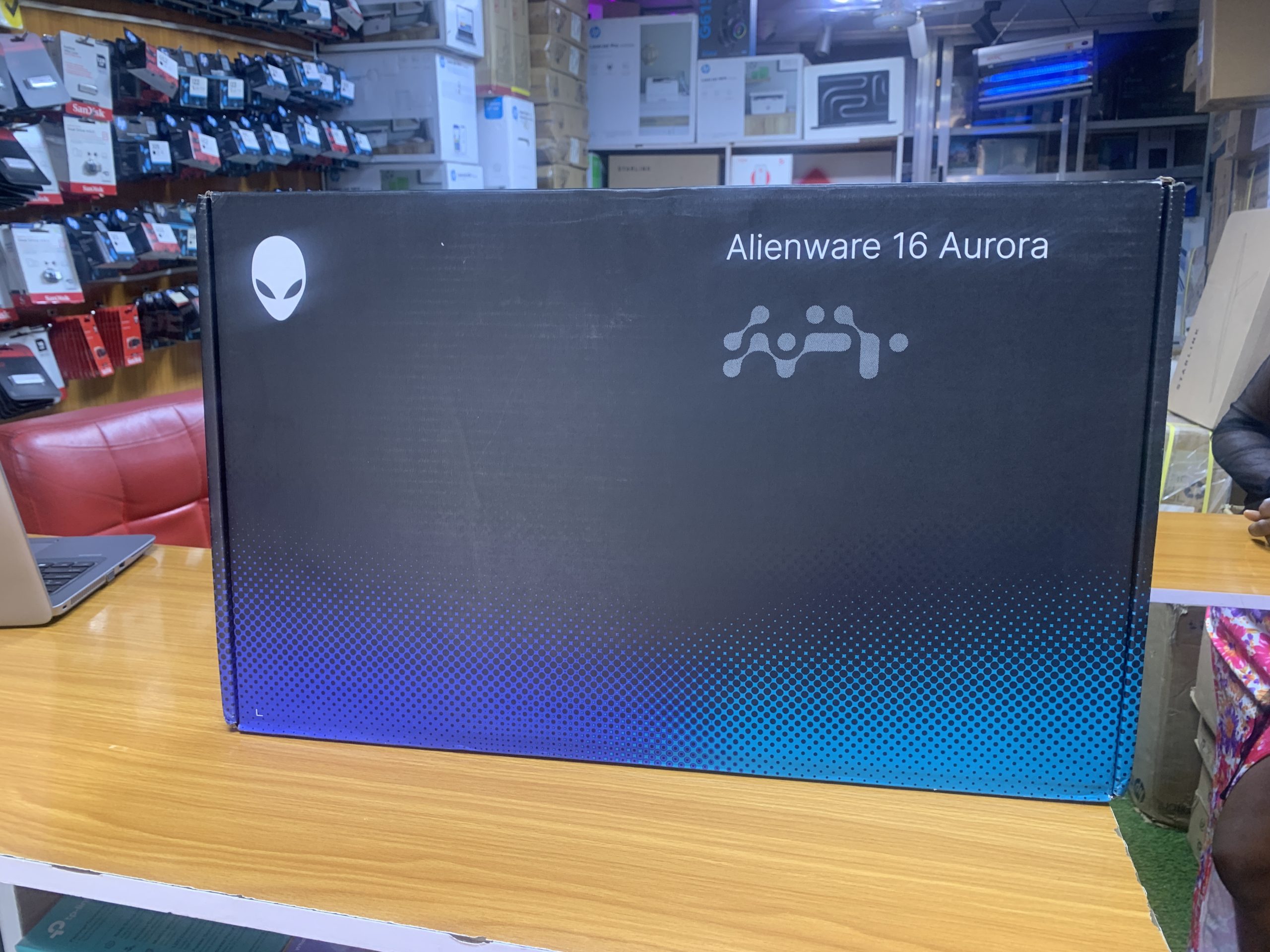 Alienware 16 Aurora - Image 6