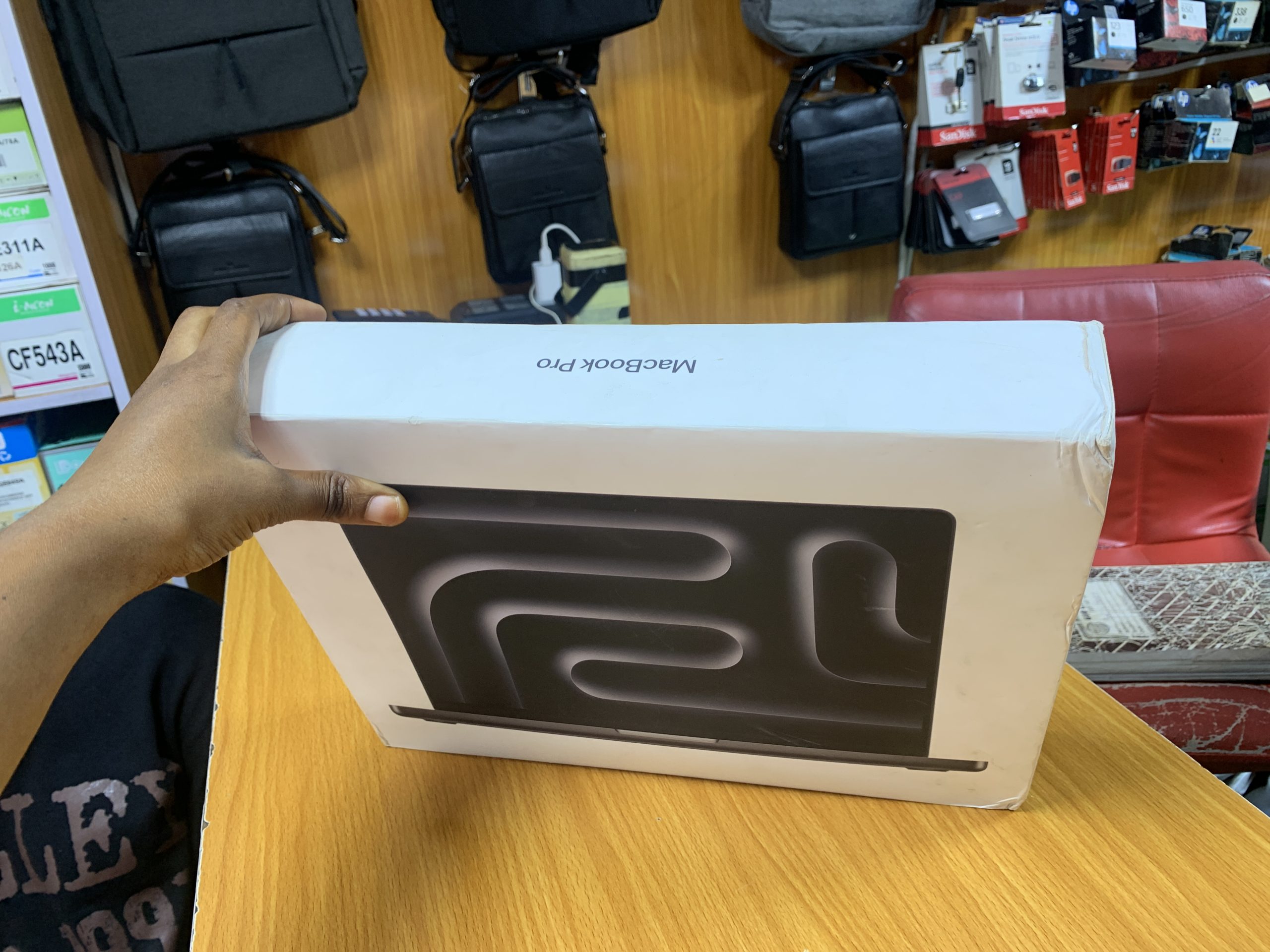 Macbook Pro M4 Chip - Image 2