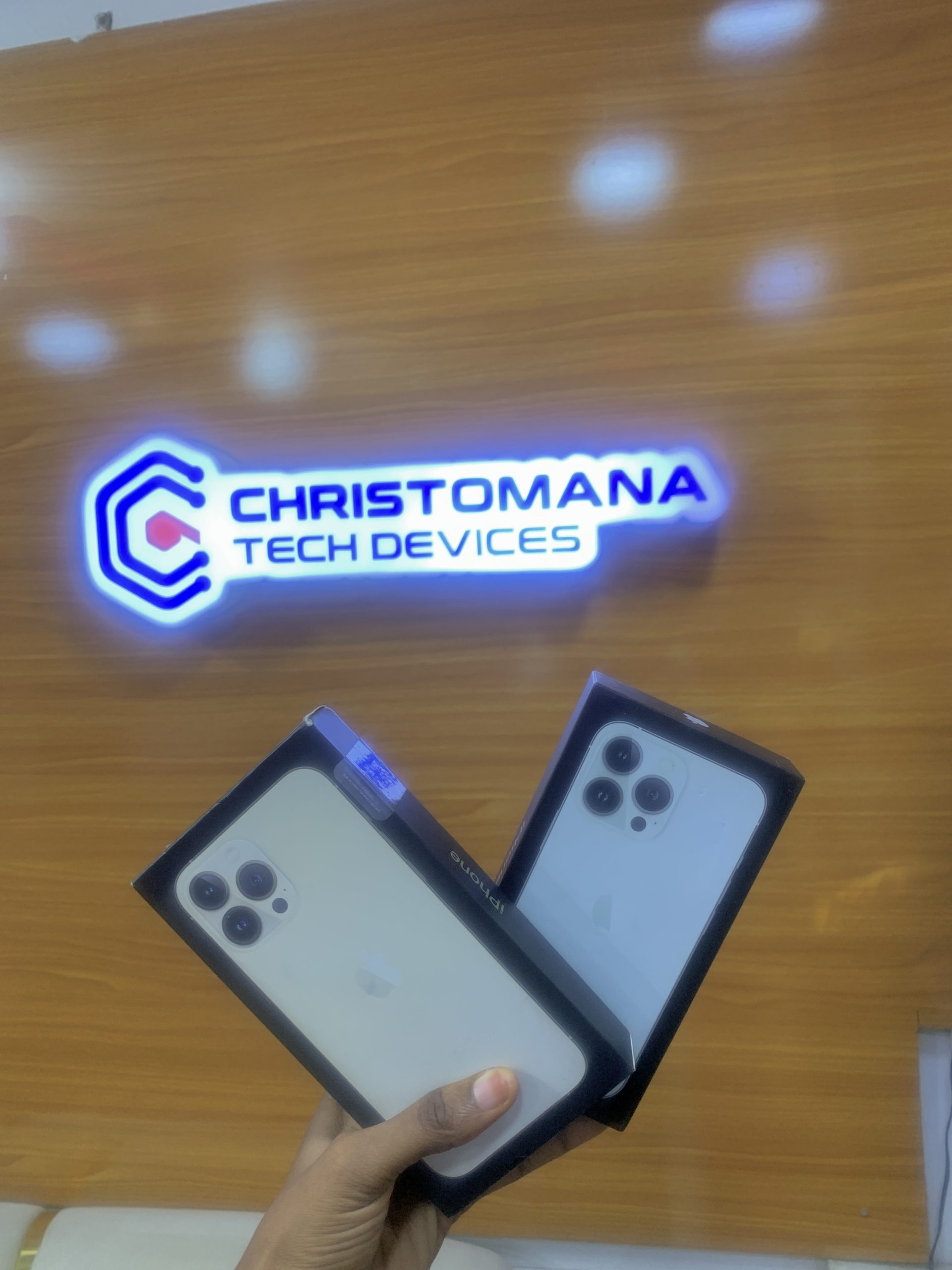 iPhone 13 Pro Max - Image 2