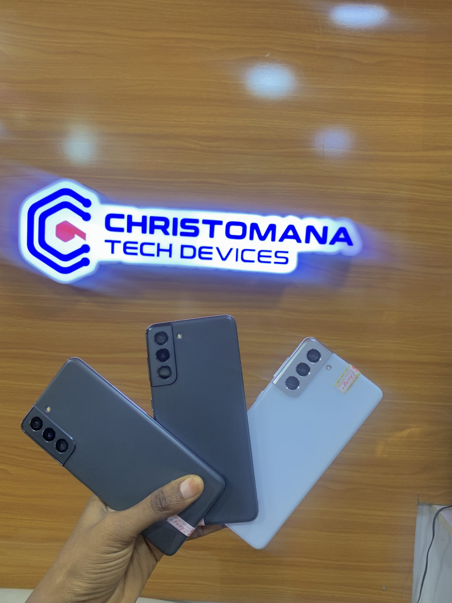 Samsung Galaxy S21 - Image 2